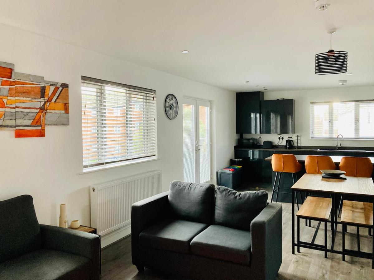 Spacious Newly Built Apartment Rhos On Sea, Colwyn Bay מראה חיצוני תמונה
